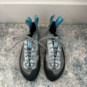 La Sportiva Finale climbing shoes size 38